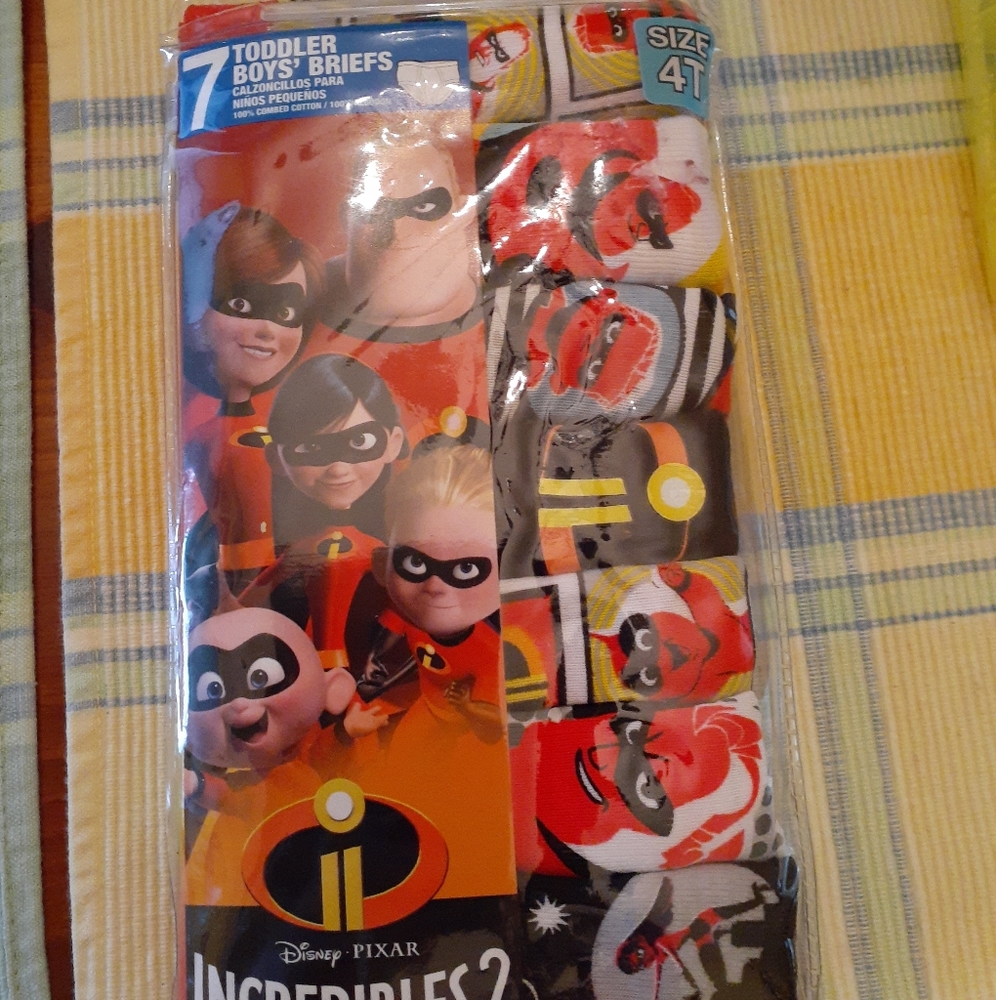 Incredibles 2 7 toodler boy's briefs